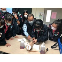 台中東山高中來校參訪